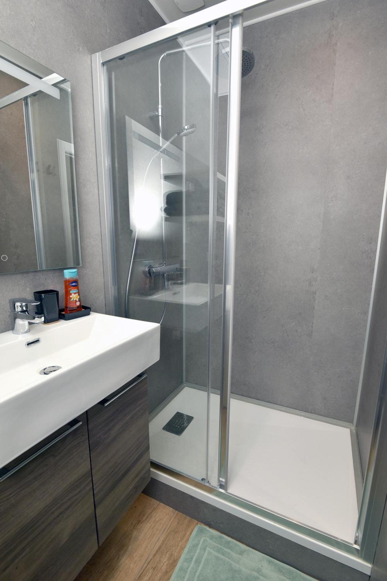 Apartment Jacuzzi I Terrasse Privee I Calme I Coeur De